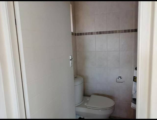 4 BEDROOM TOWNHOUSE FOR SALE IN MEER EN SEE